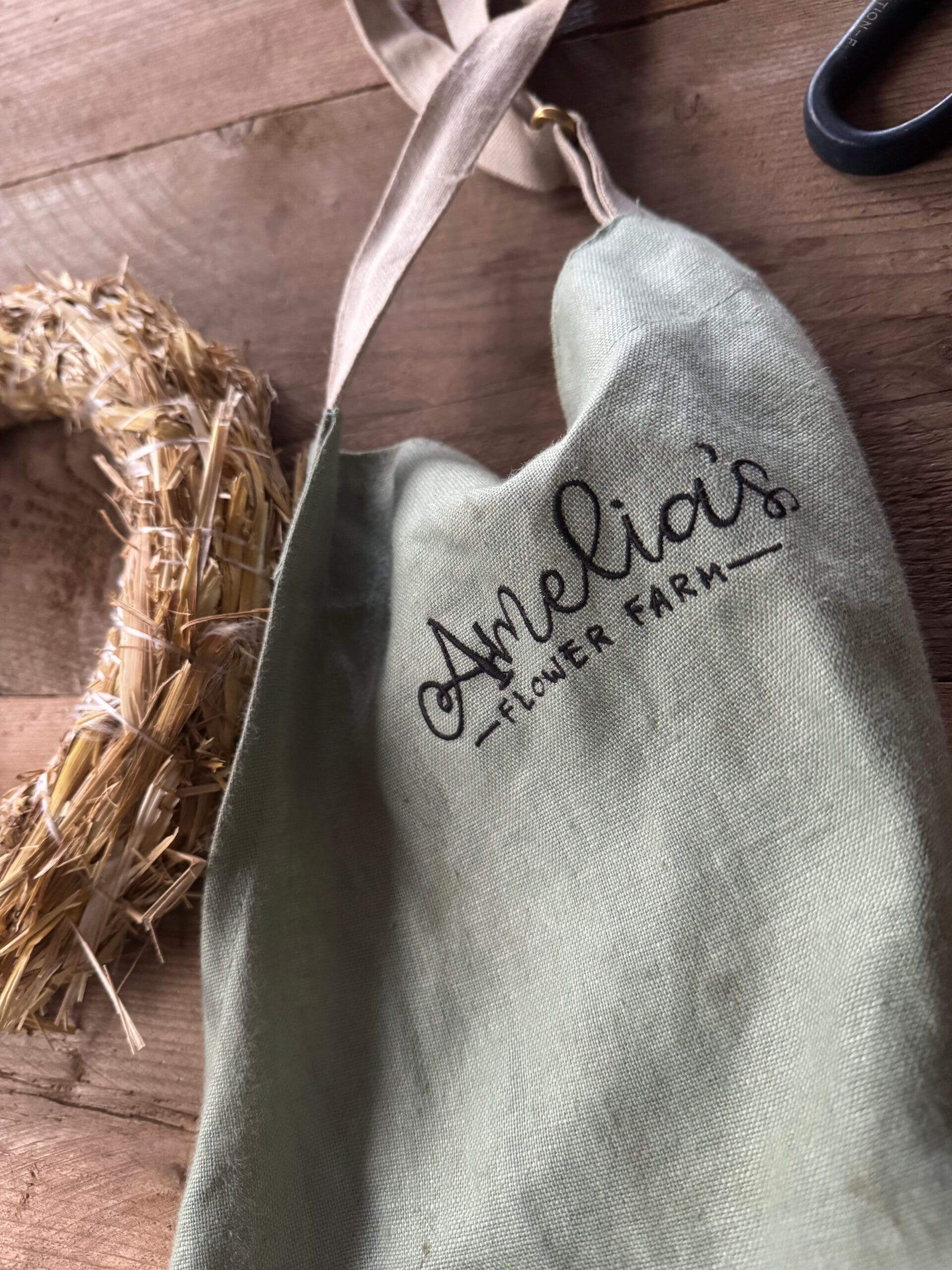 Christmas Wreath Making Workshop - 4th December 2025 7pm-9pm - Image 6